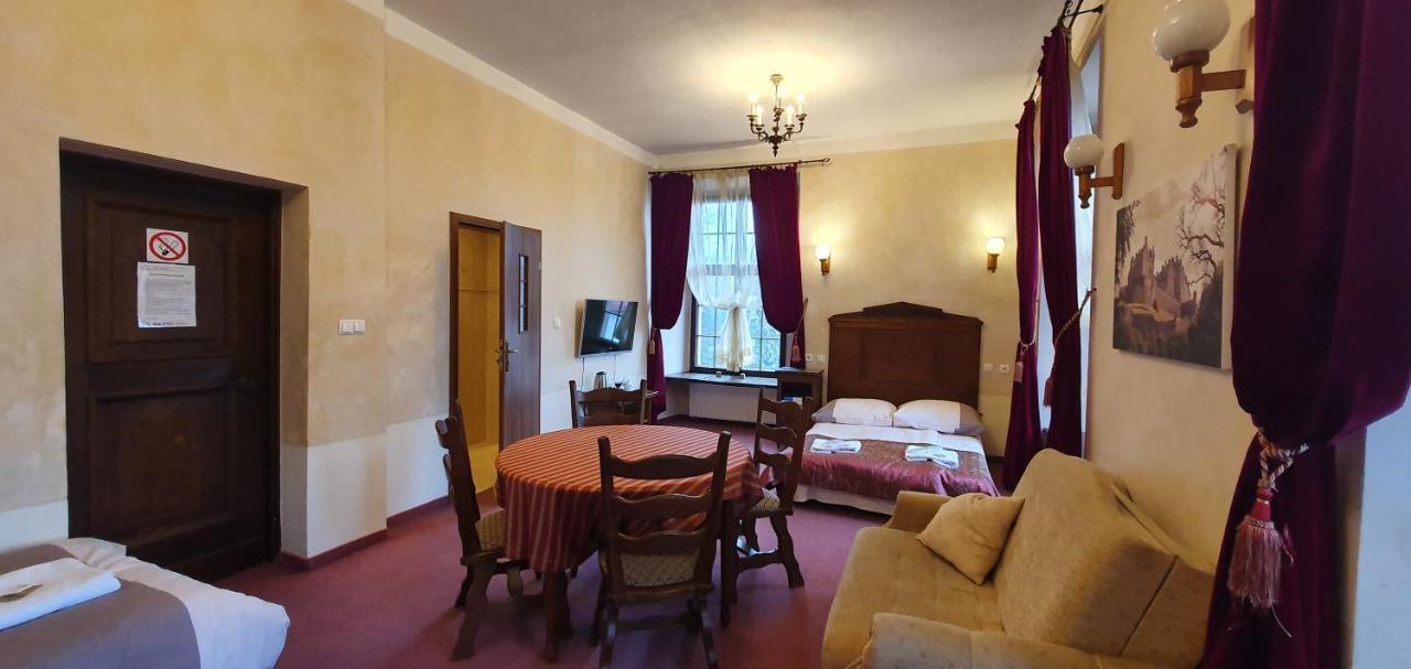 Zamek Miedzylesie Hotel Room photo
